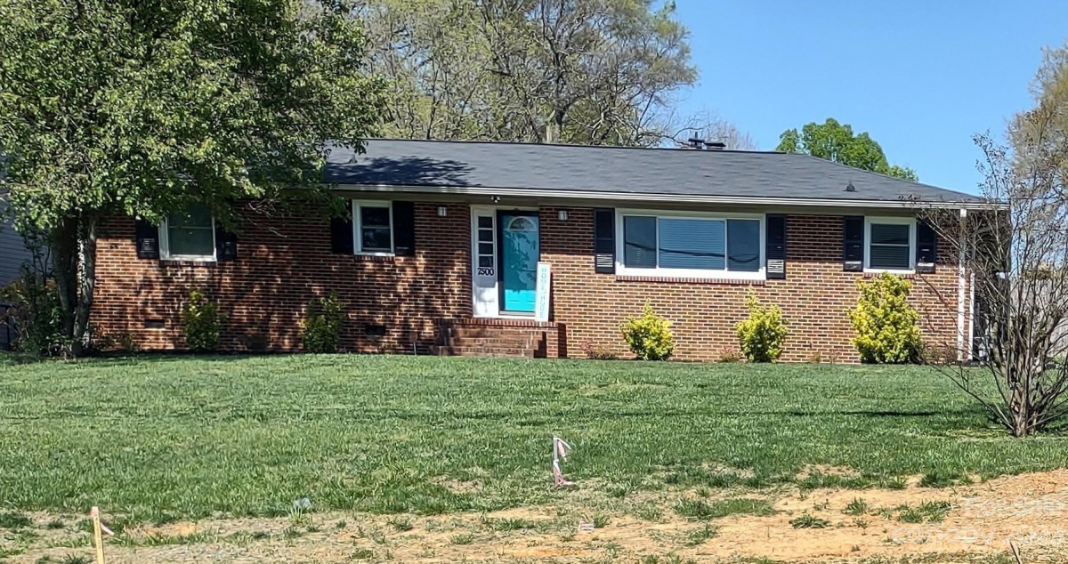 7500 Old Plank Rd, Charlotte, NC 28216 MLS 4017591
