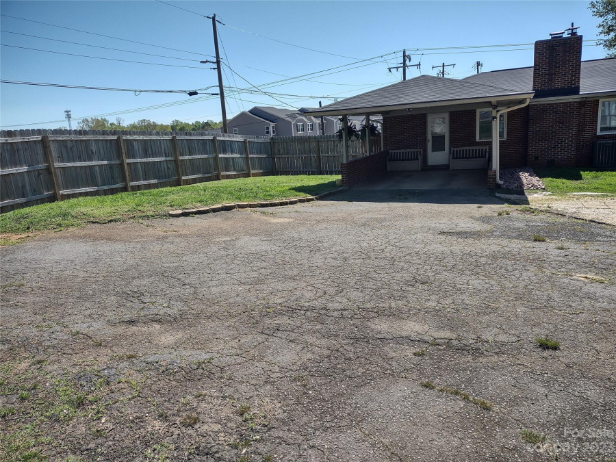 7500 Old Plank Rd, Charlotte, NC 28216 MLS 4017591